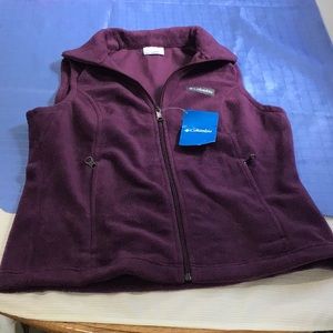 Columbia woman’s fleece vest